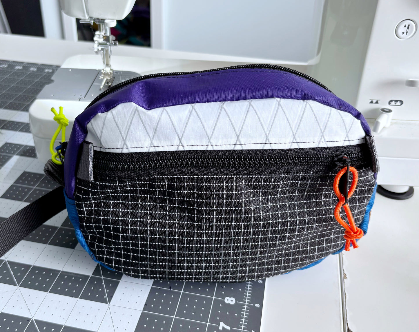 landslide belly bag